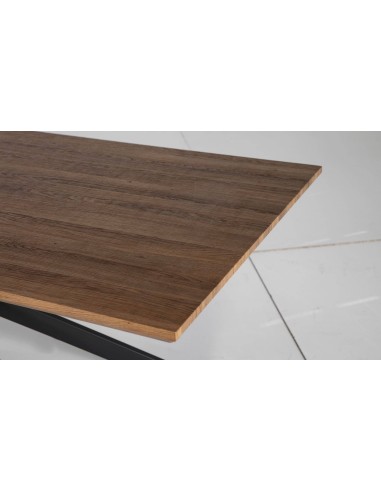 Mesa RUBIK 160x90, diseño industrial , roble, metal negro.