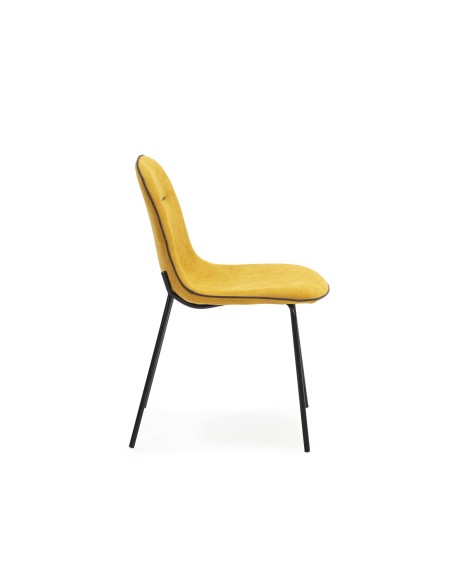 CADEIRA NENE DE DESIGN, TECIDO E METAL PRETO.