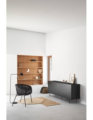 TEULAT APARADOR Serra 210x44, minimalista, gavetas lacadas a preto.