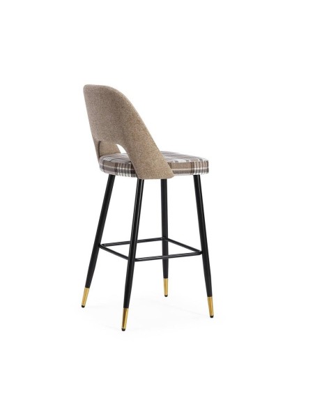 Banqueta em tecido de quadrados combinado MOCCIA, pernas em metal preto e ouro.