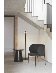 POLTRONA TEULAT MOGI EM COURO SINTÉTICO PRETO E PÉS... 2