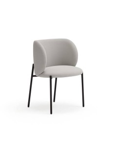 SILLA DE TEULAT MOGI EN TEJIDO GRIS CLARO Y PATAS METÁLICAS.