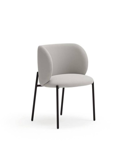 SILLA DE TEULAT MOGI EN TEJIDO GRIS CLARO Y PATAS METÁLICAS.