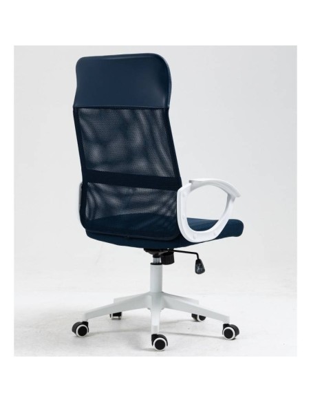 Sillón de oficina TONER, estructura blanca, malla y asiento azul oscuro
