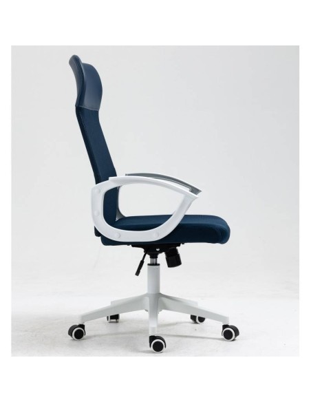 Sillón de oficina TONER, estructura blanca, malla y asiento azul oscuro