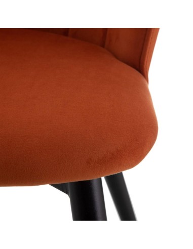 Cadeira Ciselia em veludo terracota e pernas em...