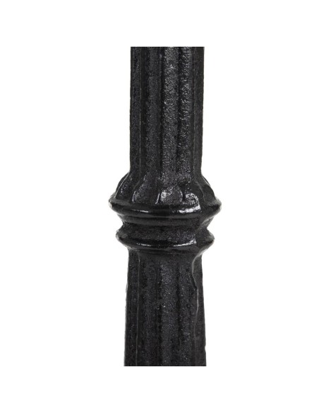 Mesa quadrado SHANELLE em mármore branco e pés em ferro com acabamento preto Ø 70 cm.