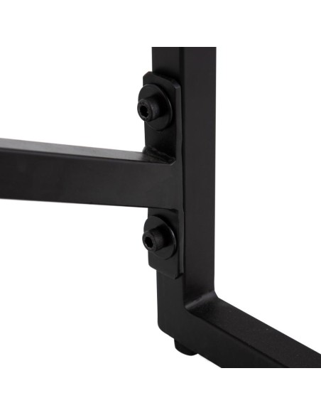 Mesa Talbot em madeira de mangueira com pernas em metal preto 120 x 55 cm.