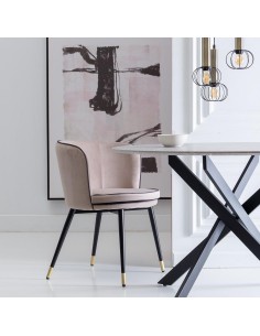 Cadeira MINNA em veludo taupe com pernas em metal preto. 2