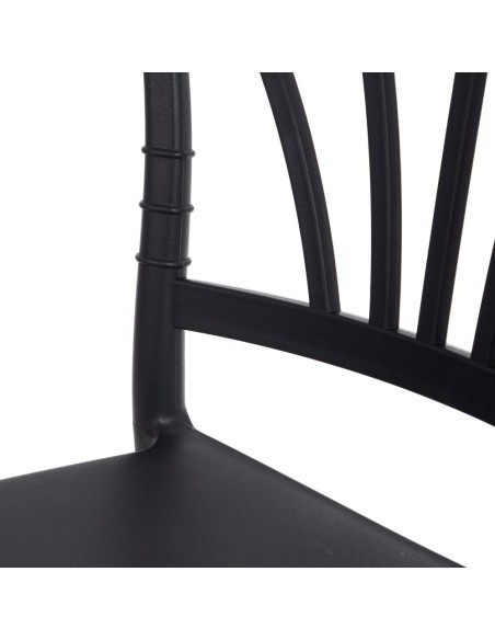 Silla de exterior apilable ISABELLINI de polipropileno gris oscuro.