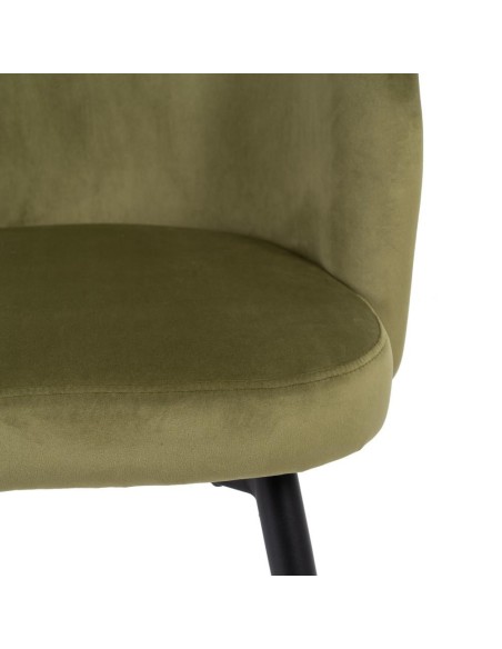 Cadeira de jantar CISELIA em veludo verde e pernas em metal preto.