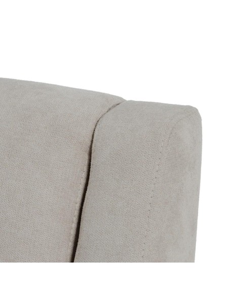 Butaca Belina en beige grisaceo y patas de haya.