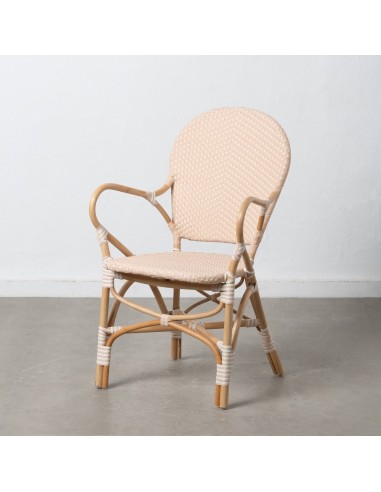 Cadeira FANTINE em rattan com braços em bege.