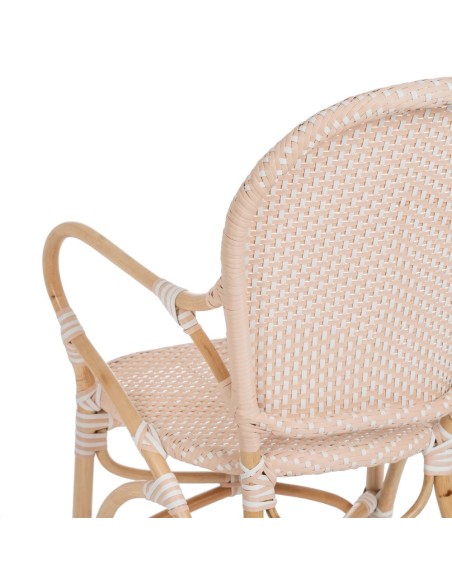 Cadeira FANTINE em rattan com braços em bege.