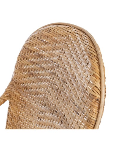 Cadeira MIMOSA com braços em rattan natural.