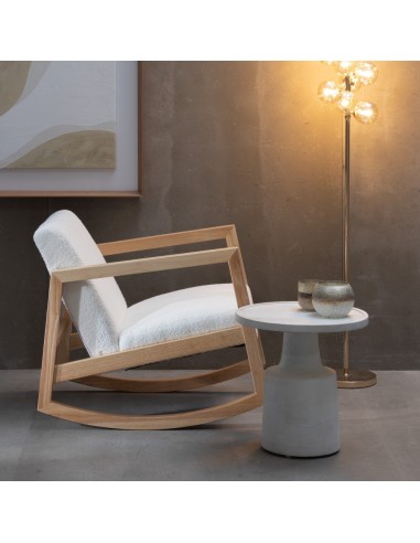 Mecedora MARLINA de madera y tejido blanco.