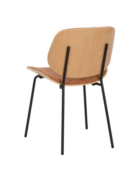 Cadeira BENILDA laranja, folheado a MDF carvalho e metal com acabamento preto.