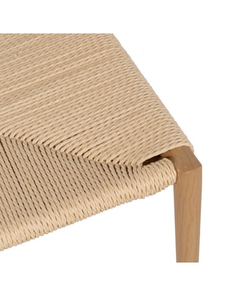 Cadeira de design ANALY em metal com acabamento natural e assento em corda.