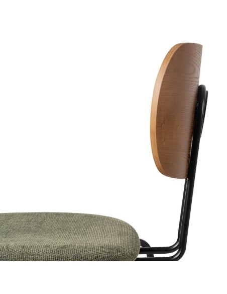 Silla de diseño Mureen de chapa de roble,tejido verde y metal en negro.