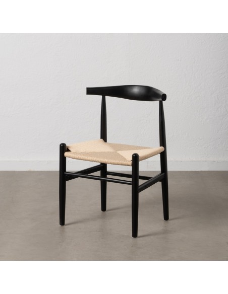 Cadeira ADA de madeira natural em corda preta e bege.