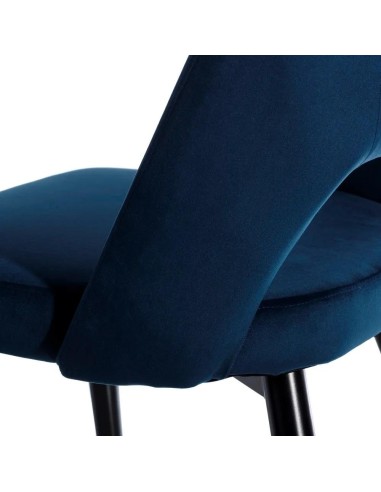 Cadeira Mael em tecido castanho e pes em aço...