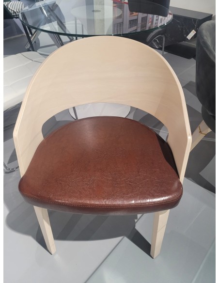 Silla con brazos nordic TRANSIT, madera de hevea y similpiel marron