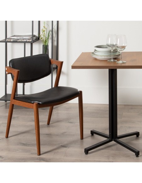 Cadeira design TISSIANA em couro sintético preto e metal marrom.