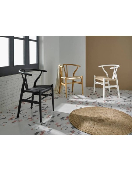Silla WISH negro, inspirada en H. Wegner